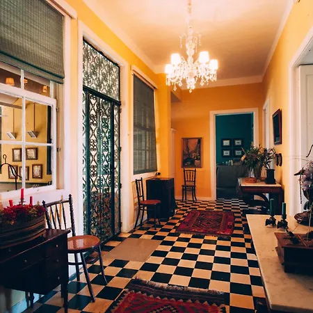 卡萨阿马里利亚田园酒店 *